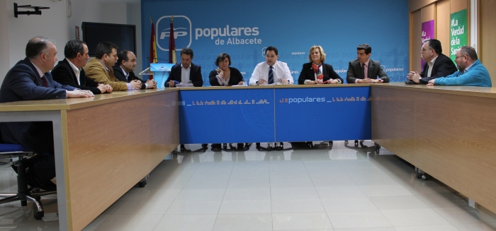 El Comit&eacute; de Direcci&oacute;n del PP de Albacete apoya por unanimidad el plan de reactivaci&oacute;n econ&oacute;mica de la presidenta Cospedal recalcando la importancia del Plan de Inversi&oacute;n y Creaci&oacute;n de Empleo.