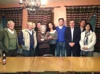 05-03-2014: Vicente Aroca y Carlota Romero en la reunión de trabajo mantenida con el PP de Alcadozo de cara a las elecciones europeas.