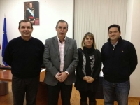 26-02-2013: El senador Vicente Aroca, en una reunión de trabajo con el Partido Popular de Elche de la Sierra, donde han defendido las políticas llevadas a cabo por el Gobierno central y regional.