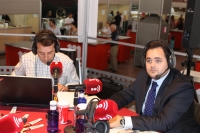 10-09-2012: Francisco Núñez, entrevistado por Nacho García, en el stand ferial de EsRadio.