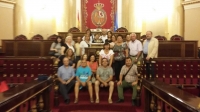 24-07-2015: El senador Dimas Cuevas ha acompañado a un grupo de vecinos de Férez que han visitado la Cámara Alta. Los fereños, junto a su alcalde Luis Pérez, se desplazaron a Madrid en un viaje organizado por el Ayuntamiento y visitaron al Congreso y Senado.