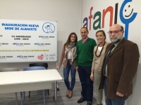 03-11-2015: Carmen Navarro y Rosa González visitaron la nueva sede de AFANION, dentro de la ronda de contactos de la Ruta Social del PP.