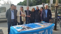 09-12-2015: Mesa informativa del PP en Hellín, con los candidatos Rosario Rodríguez, Manuel Mínguez y la secretaria provincial, Cesárea Arnedo.