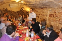 29-04-2015: Paco Núñez, con los candidatos del partido judicial de Alcaraz.