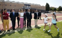 24-07-2013: La presidenta Cospedal en el campamento de verano de Villarrobledo.