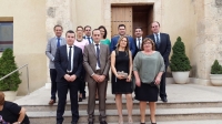 04-10-2015: Concejales de la comarca y cargos públicos del PP arroparon al alcalde de Valdeganga, Fermín Gómez, en el inicio de las fiestas patronales en honor a la Virgen del Rosario.