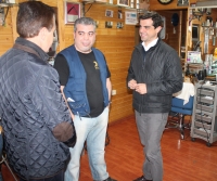 10-04-2015: Javier Cuenca visita el barrio de Franciscanos.