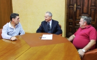 Un momento de la reunión en la sede de la CHS.