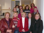 Carmen Bayod, acompañada de la concejala Maravillas Falcón, visitó la Asociación de Mujeres del barrio Pedro Lamata con motivo de la festividad del Día Internacional de la Mujer