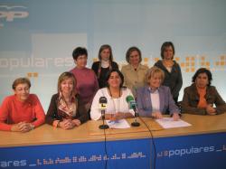 Mujeres del Partido Popular, en la sede.