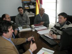 El portavoz de la DiputaciÃ³n, Antonio Serrano, en una visita al Ayuntamiento de San Pedro.