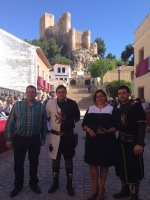 Arnedo y el alcalde Paco Núñez, en la Embajada Cristiana Infantil de Almansa.