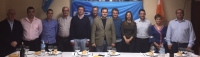 Francisco Núñez, con la junta local del PP de Barrax.