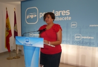 Cesárea Arnedo en rueda de prensa.