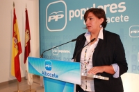 Cesárea Arnedo en rueda de prensa.