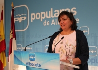 Cesárea Arnedo en rueda de prensa.