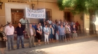 Los vecinos de Corral Rubio, contrarios a la subida de impuestos locales.