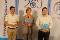 Cospedal, junto a Javier Cuenca y Francisco Núñez, en la rueda de prensa previa a la junta directiva provincial.