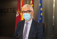 El concejal del Grupo Popular, Alberto Reina, durante la rueda de prensa ofrecida en el Ayuntamiento