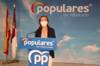 La diputada nacional Carmen Navarro durante la rueda de prensa ofrecida en la sede del PP de Albacete