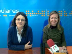 Amalia Gutiérrez e Inmaculada López, en Villarrobledo.