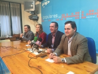 Antonio Martínez, Manuel Mínguez, Carmen Navarro, y Paco Núñez, en la rueda de prensa de Hellín.