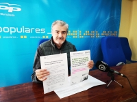 Ramón Rodríguez, en la sede del PP de Villarrobledo.
