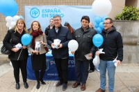 Mesa informativa en el Mercado de Villacerrada de Albacete.