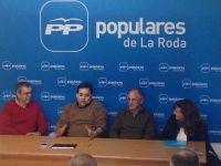 Reunión con la junta local del PP de La Roda.