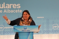 La diputada regional Cesárea Arnedo, en la sede provincial del PP.