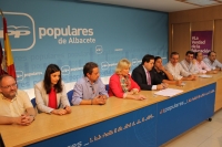 Junta directiva provincial del PP, presidida por Francisco Núñez.