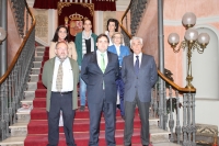 Francisco Núñez recibió a los senadores.