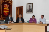 Charla informativa en el salón de actos del Ayuntamiento de Villamalea.