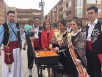 Marta García de la Calzada, en la mascletá de este lunes en las Fiestas de Almansa.