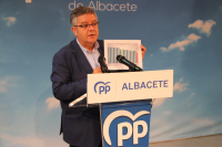 Juan Antonio Moreno, en rueda de prensa en la sede del PP de Albacete.