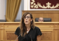 La diputada del PP por Albacete, María Gil, en el Pleno de las Cortes celebrado hoy.