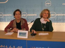 Marisa Soriano y Carmen Bayod, en la sede provincial.