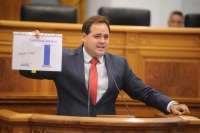 Francisco Núñez, durante su intervención en el Pleno de las Cortes de Castilla-La Mancha.