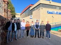 Jóvenes del Partido Popular, junto al Instituto de Alcaraz.