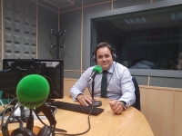 Paco Núñez, en los estudios de Onda Cero de Albacete.