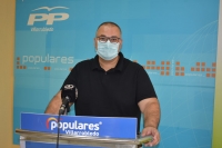 Bernardo Ortega, en la sede del PP de Villarrobledo.