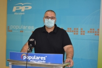 Bernardo Ortega, en la sede del PP de Villarrobledo.