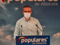 Vicente Aroca, en la sede del PP de Albacete.