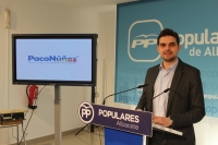 El vicesecretario de Comunicación del PP-CLM, Santiago Serrano, en la sede provincial del PP de Albacete.