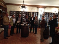 Maravillas Falcón, en un momento de la visita a la Cooperativa de Tarazona de la Mancha.