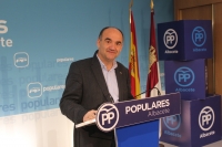 Valentín Bueno, en la sede provincial del PP de Albacete.