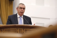 Vicente Aroca, en el Pleno de las Cortes de Castilla-La Mancha.