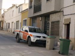 VehÃ­culo de ProtecciÃ³n Civil, junto a la casa del alcalde.