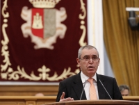 Vicente Aroca, en el Pleno de las Cortes de Castilla-La Mancha.